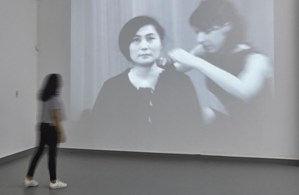 CHARLA: Sentir y salir del cuerpo: caminos hacia la performance