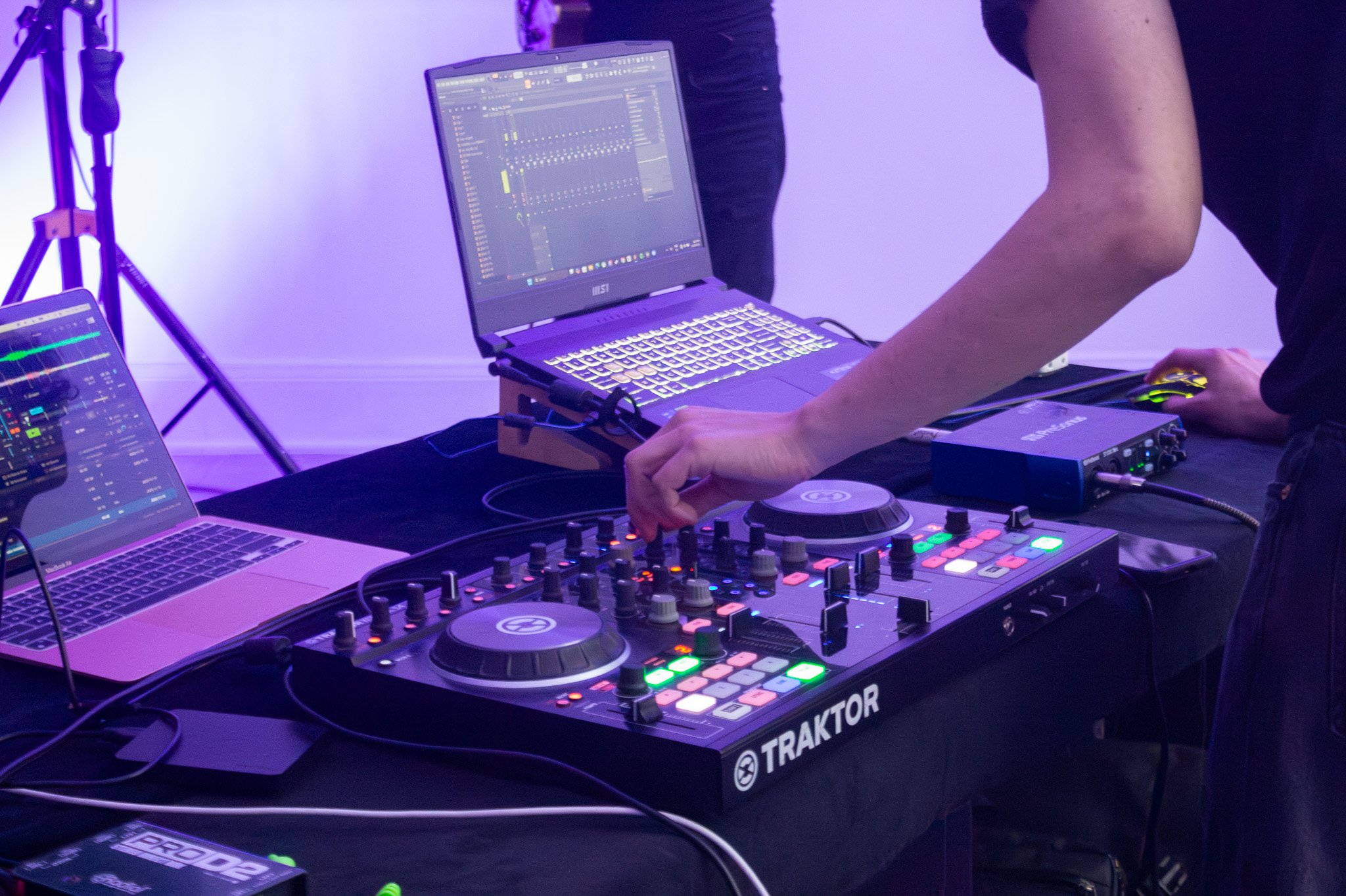 DNA_Prado+AndresPrado_13-11-25_11